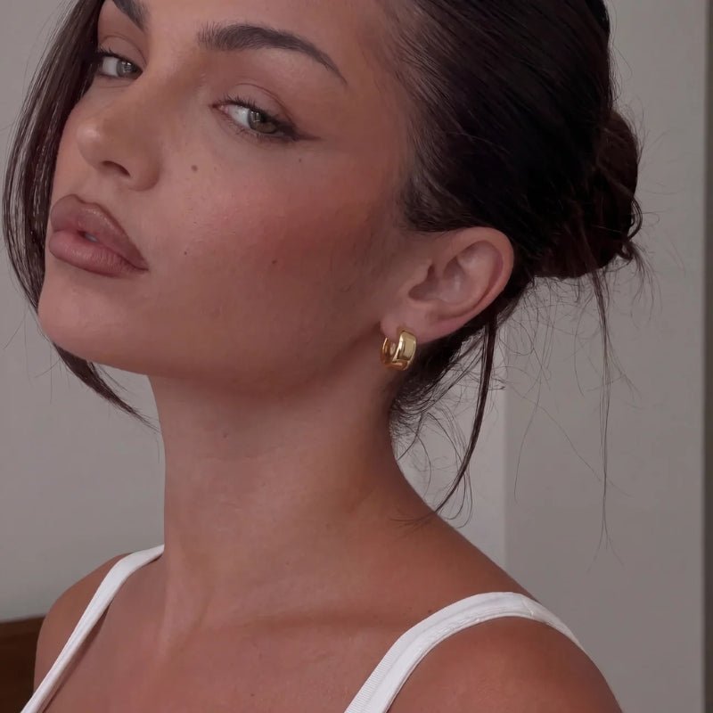 Mini Huggie Earrings - Solace Gold | Monrich