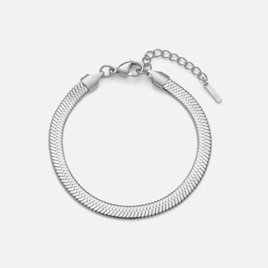 The Serpent Chain Bracelet texture close-up