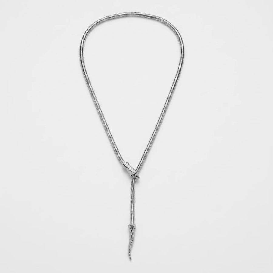 The Snake Smooth Necklace texture close-up