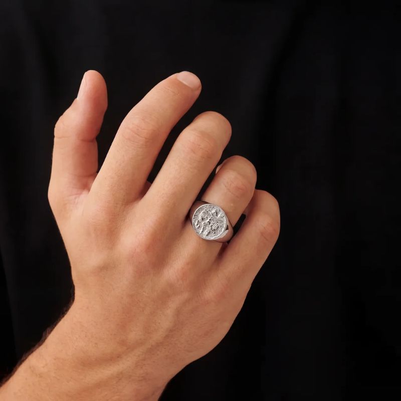 Hammered 1 of 1 Ring