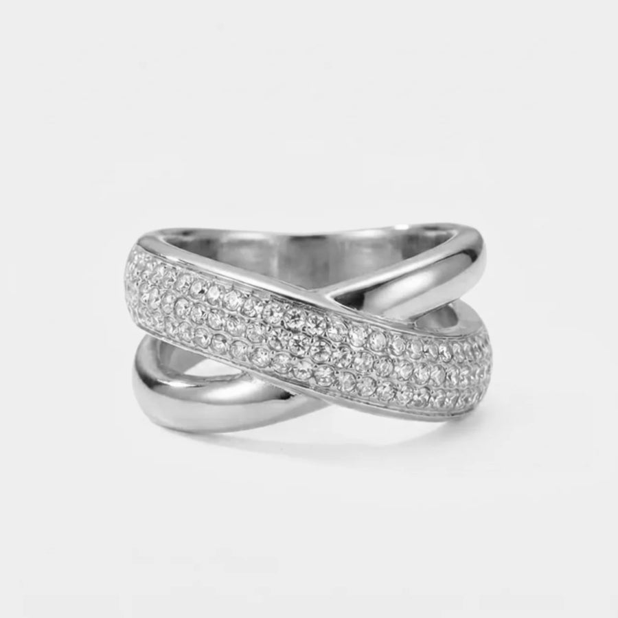 Half Pavé Dome Cocktail Ring light reflection