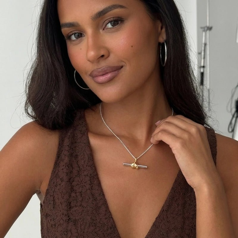 T-Bar Knot Pendant Necklace - Lucy | Monrich